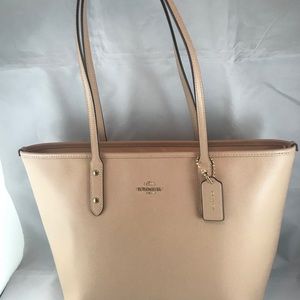 CoachTan Cross Grain LeatherCity Zip Shoulder/Tote